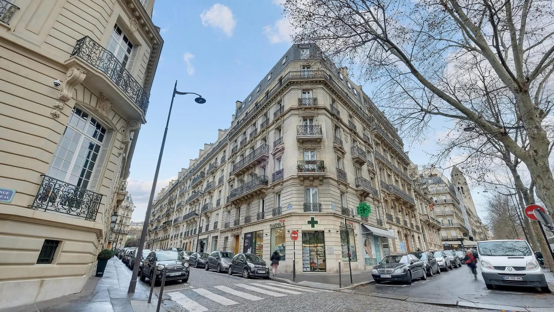 Eiffel Tower View Residence Paris France